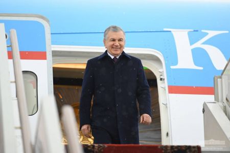Uzbek President Arrives in the Russian Federation