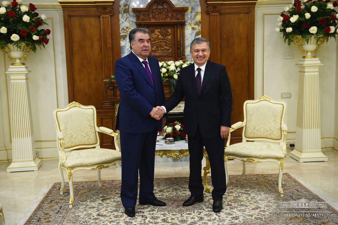 Shavkat Mirziyoyev Emomali Rahmon bilan uchrashdi