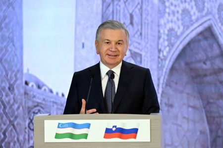 Presidents of Uzbekistan and Slovenia participate in a joint business-forum