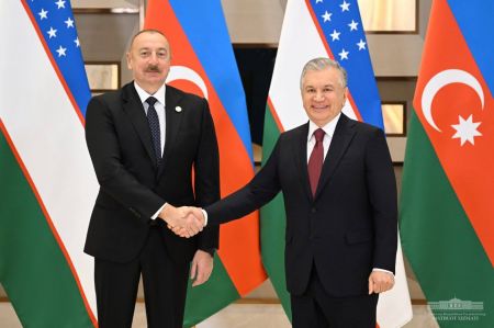 Лидеры Узбекистана и Азербайджана выразили удовлетворение ходом реализации договоренностей на высшем уровне