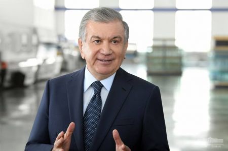 Prezident “Yuksalish” shaharchasidagi korxonalar va bunyodkorlikni ko‘zdan kechirdi  