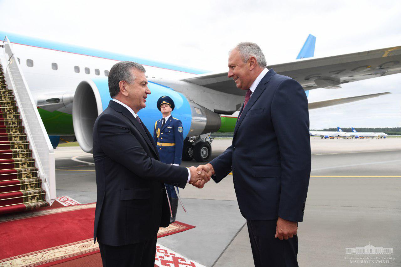 Uzbekistan’s President arrives in Minsk