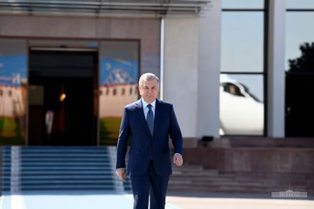 Uzbek President Leaves for Samarkand Uzbek President Leaves for Samarkand