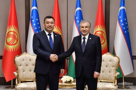 Лидеры Узбекистана и Кыргызстана обсудили актуальные вопросы двусторонней повестки