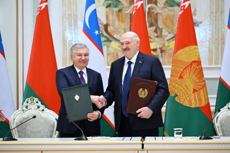 Узбекистан и Беларусь вывели отношения на уровень стратегического партнерства