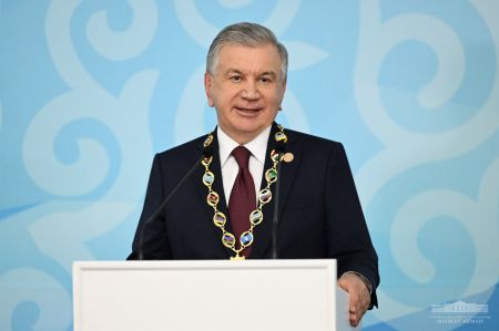 Президенту Республики Узбекистан вручена высшая награда СНГ