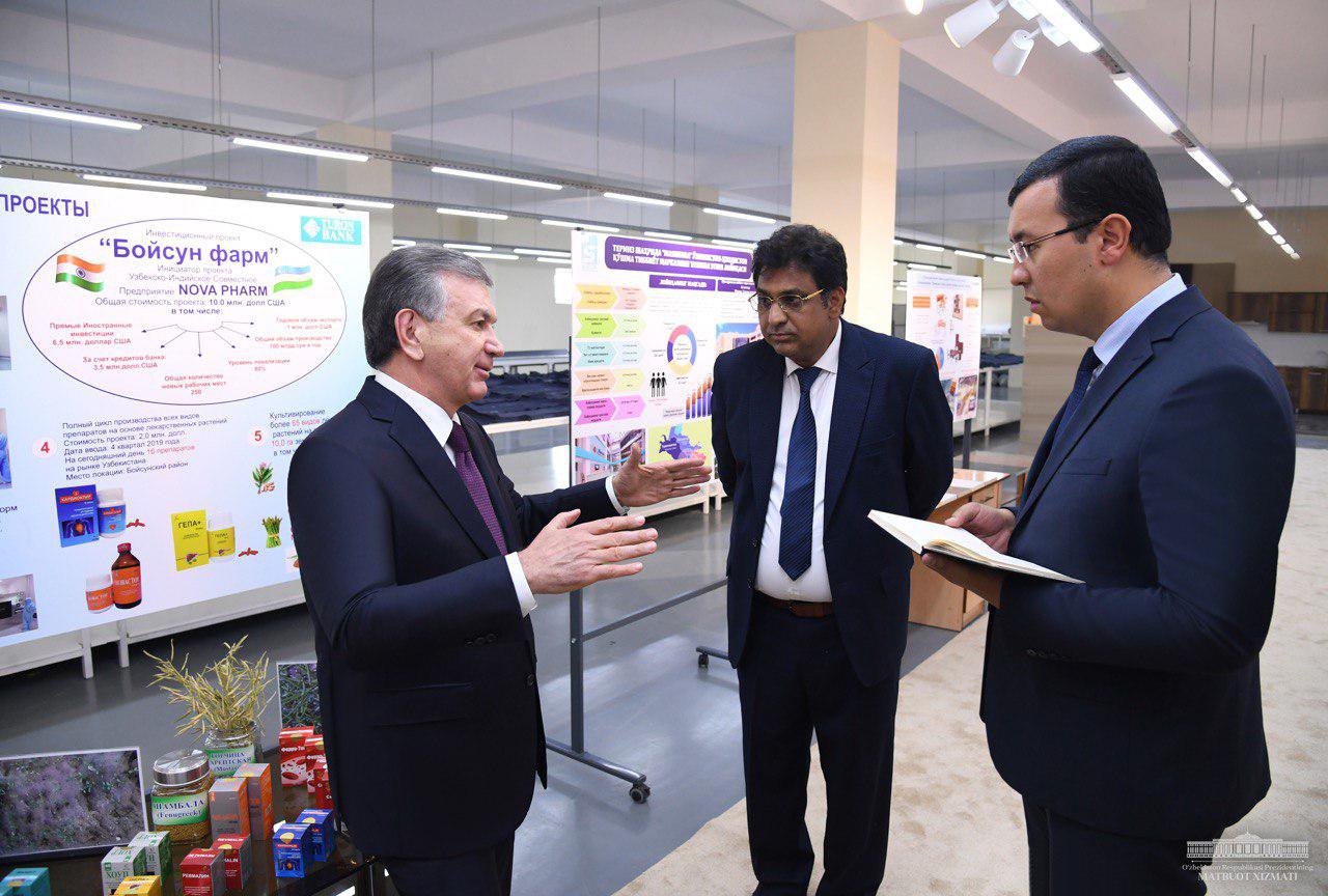 President gets acquainted with a modern sewing enterprise and innovative mobile cinema project President gets acquainted with a modern sewing enterprise and innovative mobile cinema project