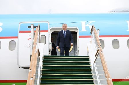 Президент Узбекистана прибыл в город Физули Президент Узбекистана прибыл в город Физули