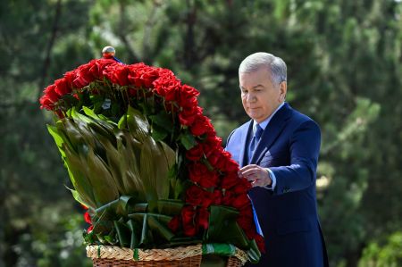 Tribute paid to Islam Karimov