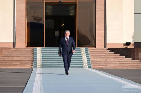 President of Uzbekistan Leaves for Turkmenistan