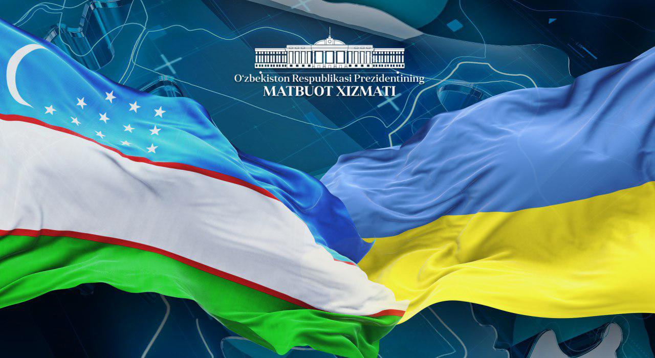 Shavkat Mirziyoyev congratulates Petro Poroshenko