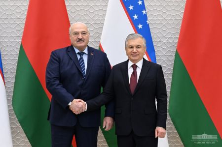 Belarus Prezidentini tantanali kutib olish marosimi bo‘ldi