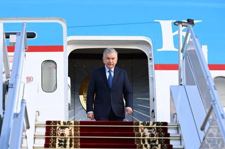 Президент Узбекистана прибыл в Беларусь Президент Узбекистана прибыл в Беларусь