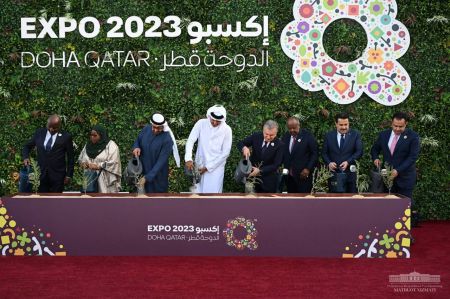 Президент Узбекистана принял участие в открытии Всемирной выставки в Дохе