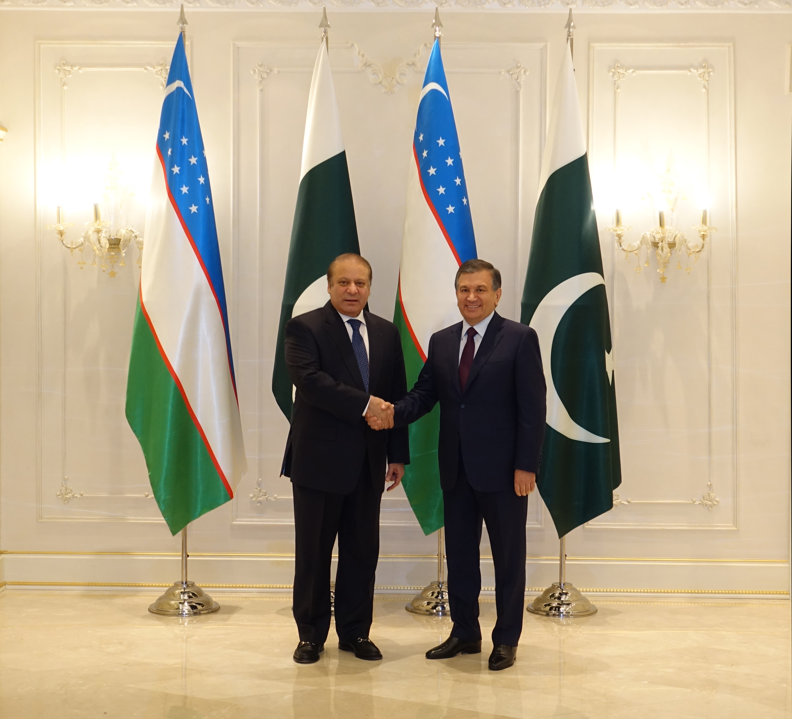 President of Uzbekistan Shavkat Mirziyoyev meets Prime Minister of Pakistan Nawaz Sharif