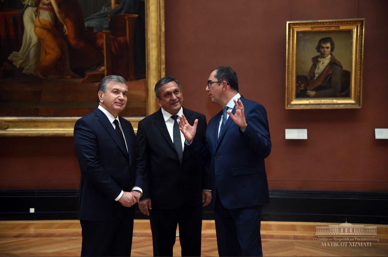 President Shavkat Mirziyoyev visits the Louvre Museum