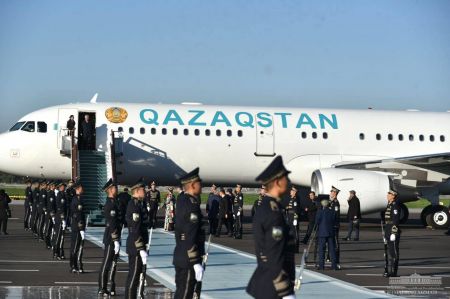Қозоғистон Президенти Туркий давлатлар ташкилоти саммитига келди