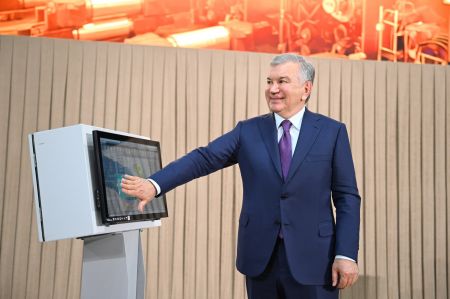 Oʻzbekiston metallurgiya kombinatining Quyuv-prokatlash majmuasi ishga tushirildi