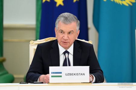 Президент Республики Узбекистан принял участие в заседании глав делегаций в формате «Центральная Азия – ЕС»