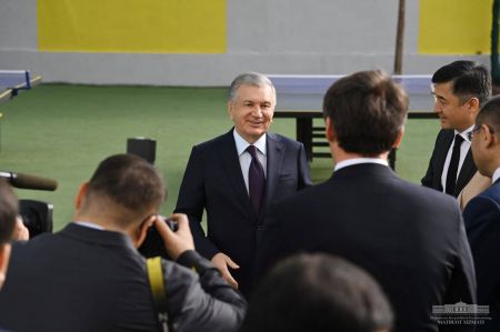 President Gets Acquainted with the Conditions in a Modern School