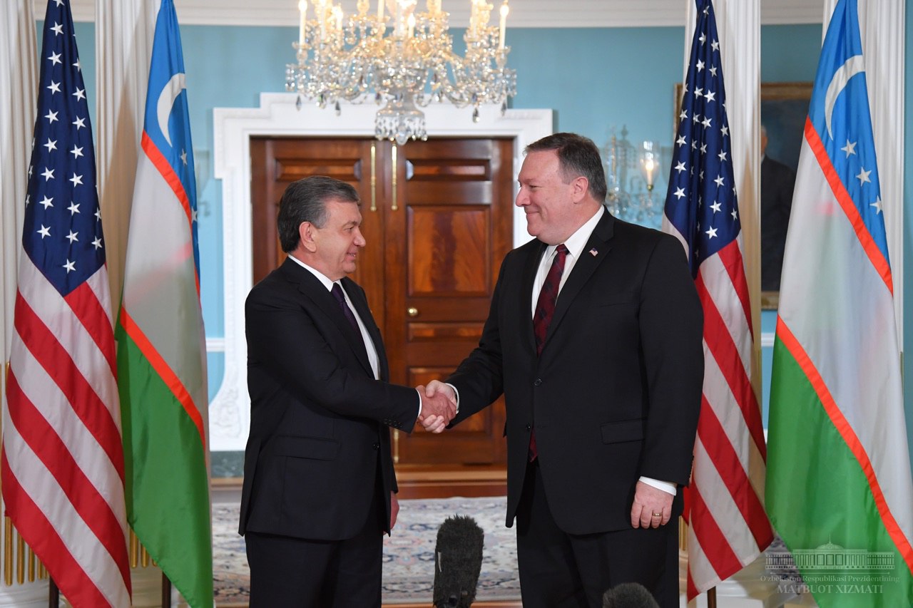 Shavkat Mirziyoyev Maykl Pompeo bilan uchrashdi