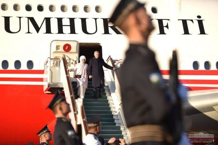 Туркия Президенти Ўзбекистонга ташриф буюрди Туркия Президенти Ўзбекистонга ташриф буюрди