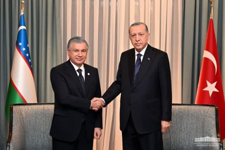 Лидеры Узбекистана и Турции обсудили пути расширения многопланового партнерства