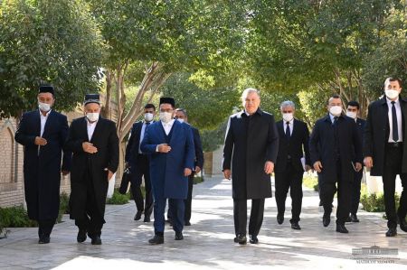 President Starts His Trip to Bukhara President Starts His Trip to Bukhara