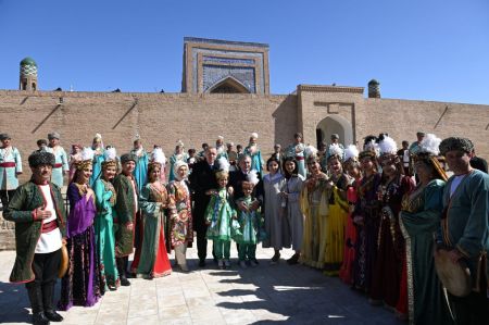 Turkiyalik mehmonlar Xivani ziyorat qildi Turkiyalik mehmonlar Xivani ziyorat qildi