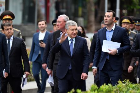 Растет количество улиц, обслуживающих население круглосуточно