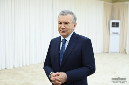 Президент янги шаҳарча қурилишини кўрди Президент янги шаҳарча қурилишини кўрди