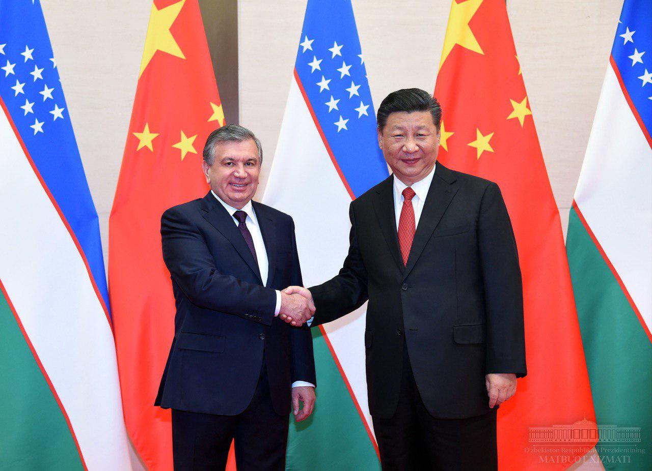 Президент Узбекистана провел встречу с главой Китая 