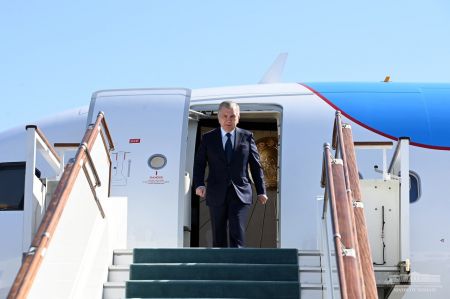 Президент прибыл в Каракалпакстан Президент прибыл в Каракалпакстан