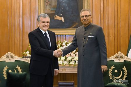 President of Uzbekistan Meets with President of Pakistan