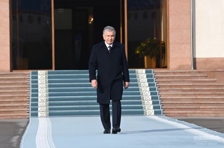 President of Uzbekistan Leaves for Paris
