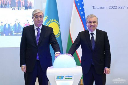  Ўзбекистон ва Қозоғистон раҳбарлари кооперация лойиҳаларини бошлаб бердилар