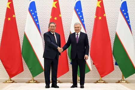 Oʻzbekiston Prezidenti Xitoy Davlat kengashi Bosh vaziri bilan uchrashuv oʻtkazdi