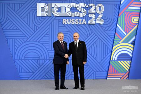 БРИКС саммити иштирокчиларини қутлаш маросими бўлиб ўтди