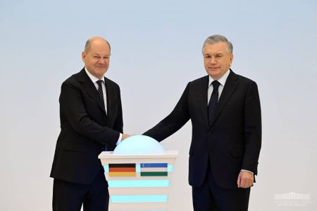 Leaders of Uzbekistan and Germany open a joint School of management training