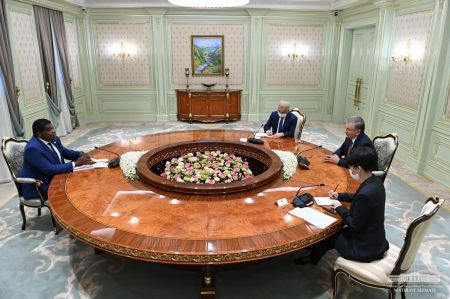 President Receives the Inter-Parliamentary Union Secretary General