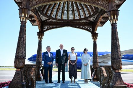 Presidents of Uzbekistan and Azerbaijan continue talks in Bukhara