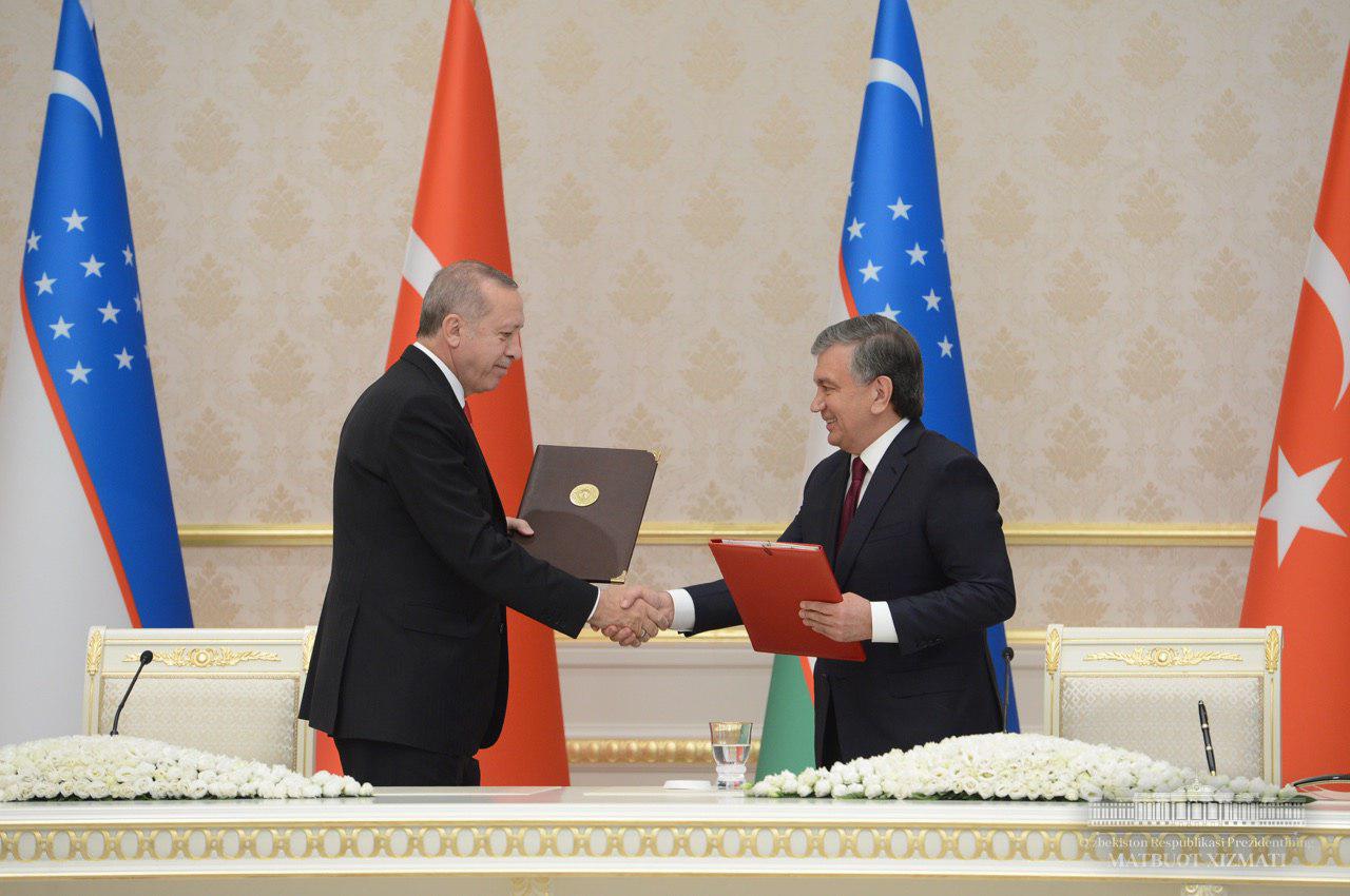 Uzbekistan and Turkey sign over 20 documents, reach agreements on investment projects