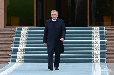 Президент Узбекистана отбыл в Казахстан Президент Узбекистана отбыл в Казахстан