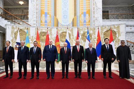 Президент Узбекистана принял участие в саммите ЕАЭС