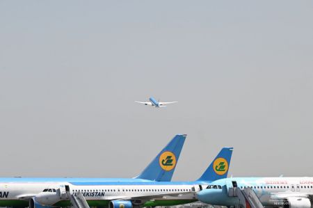 President of Uzbekistan Leaves for Hungary President of Uzbekistan Leaves for Hungary