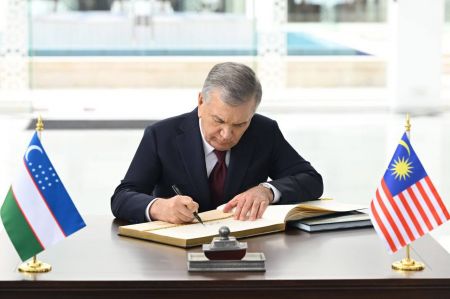 Президентимиз Малайзия Ислом санъати музейига ташриф буюрди