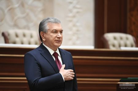 Shavkat Mirziyoyev O‘zbekiston Respublikasi Prezidenti lavozimiga kirishdi
