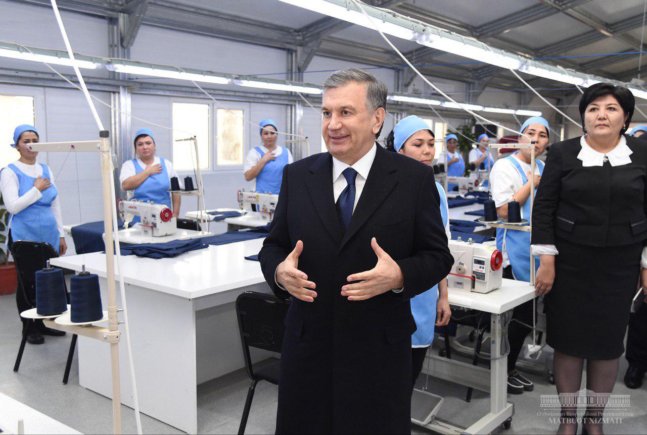 President visited Mirzachul sewing complex President visited Mirzachul sewing complex