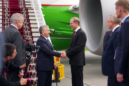 President of Uzbekistan arrives in the Russian Federation
