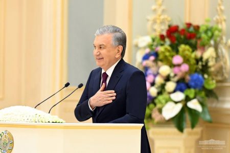 Prezident davlatimizning yuksak mukofotlarini topshirdi